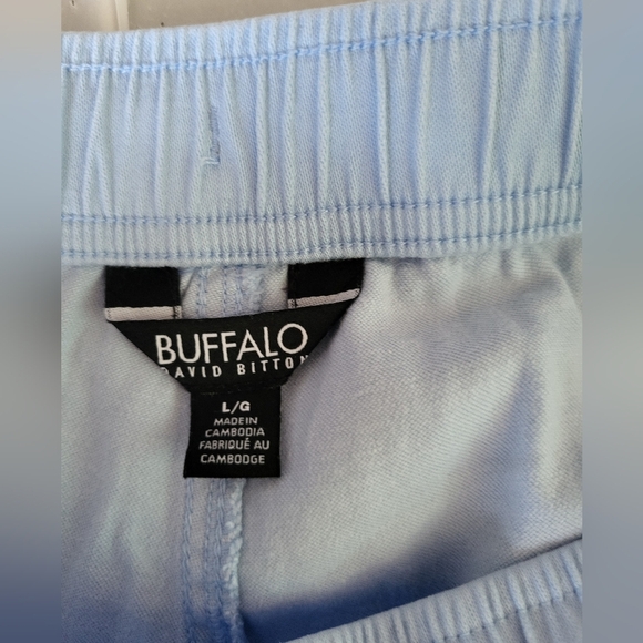 NEW- Buffalo David Bitton Sky Blue Women's Cargo Shorts, Size Large - Picture 6 of 6